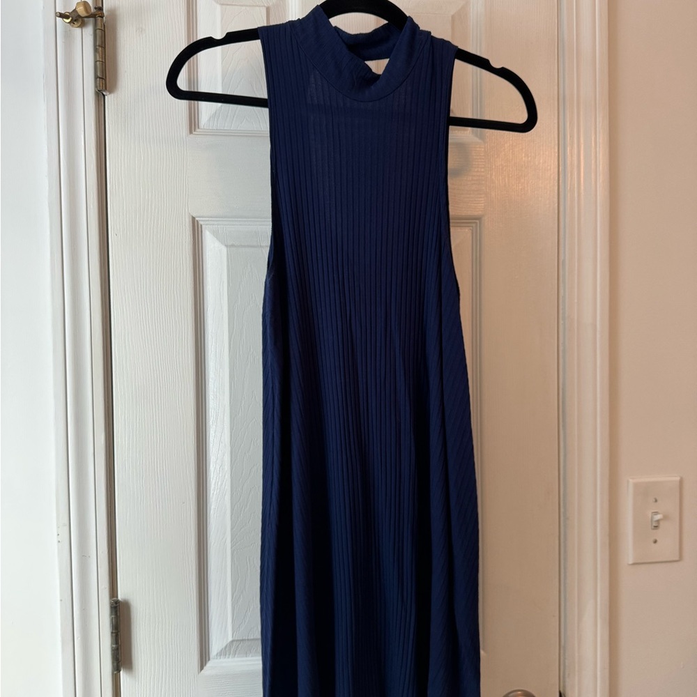 Elegant Navy Blue Sleeveless Dress